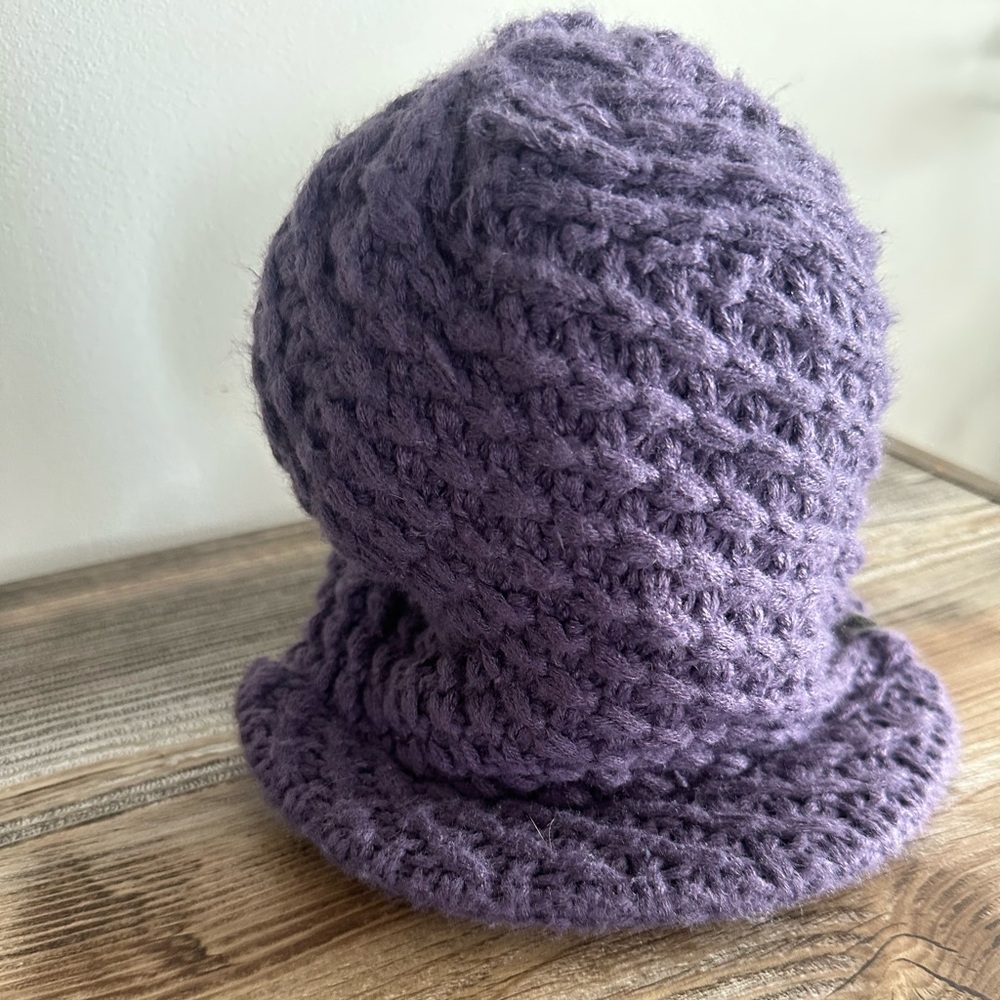 The North Face | Purple Soft Brim Snowboard Hat - Picture 5 of 8